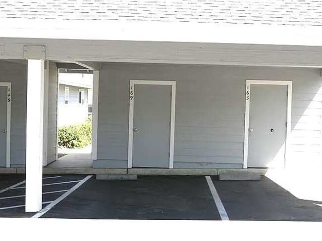 Building Photo - 2 bedroom, 2 bath in Grass Valley, CA