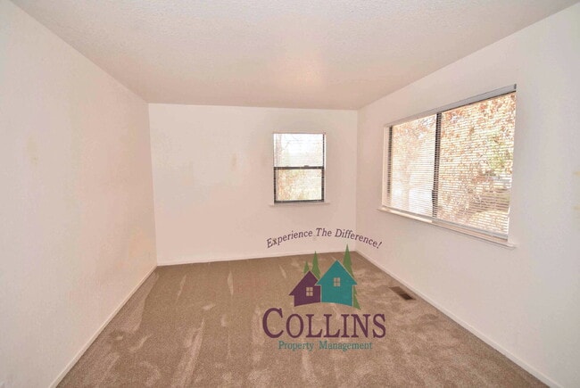 Building Photo - Comfortable 2-Bedroom Home in Lake Wildwood
