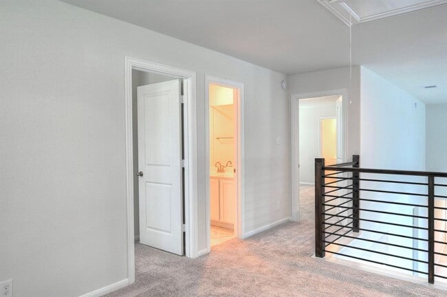 Building Photo - 22234 Delphin Grv Dr