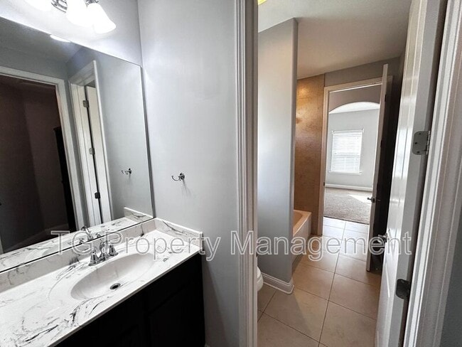 Building Photo - 4763 Yacht Ct