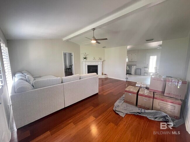 Building Photo - 35405 Pine Rd S