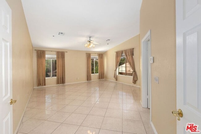 Building Photo - 68933 Risueno Rd