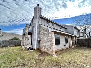 Building Photo - Horseshoe Cir, 1760