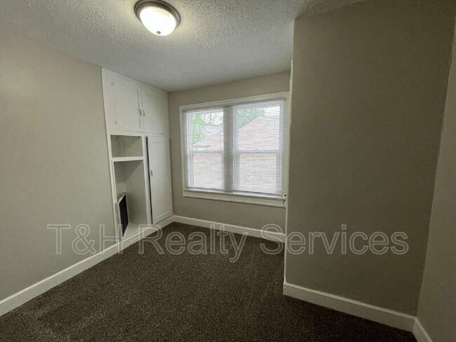 Building Photo - 317 N Colorado Ave
