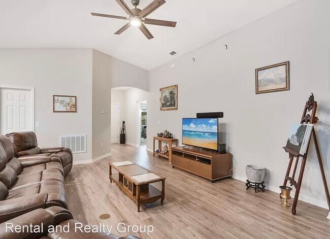 Building Photo - 4 br, 2 bath House - 338 Pentas Ln.