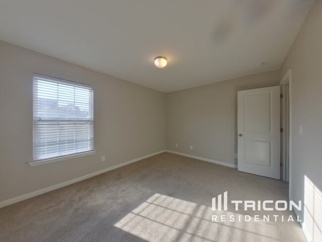 Building Photo - 103 Harvest Pointe Dr