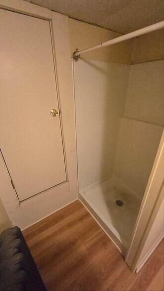 Building Photo - 27 Union St