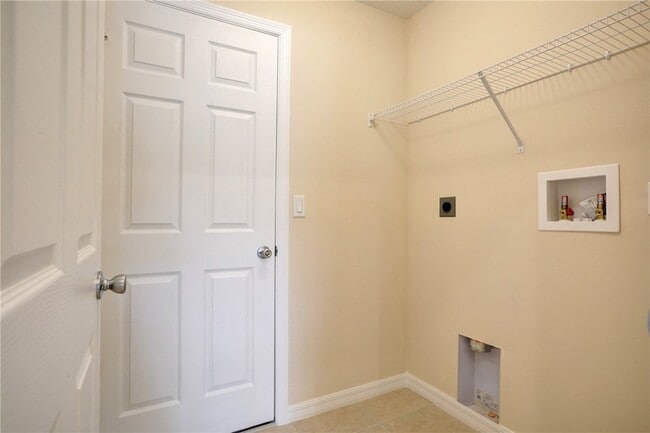 Building Photo - 312 Perch Ln