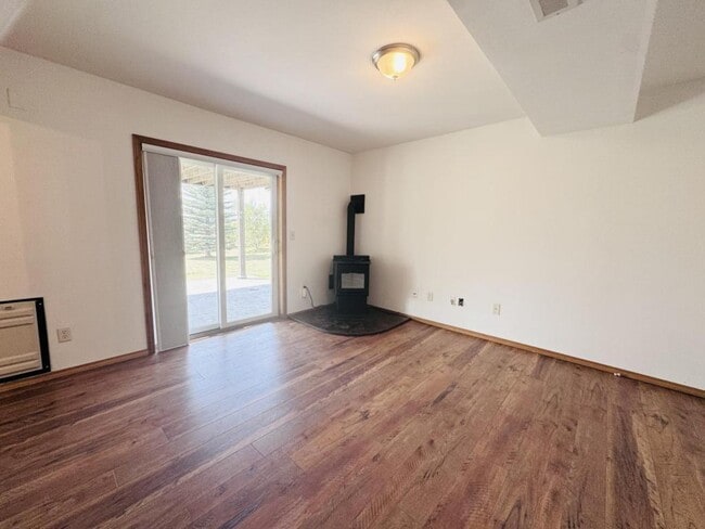 Building Photo - 3280 Strom Dr