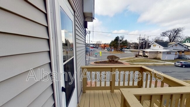 Building Photo - 469 Delaware Ave