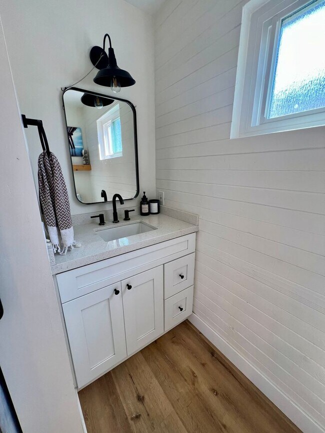 Building Photo - Two story 3 bedroom/2.5 bath home on corne...