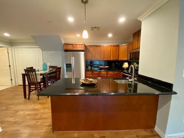 Building Photo - 915 Dolphin Ln