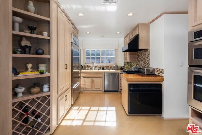 Building Photo - 4247 Sespe Ave