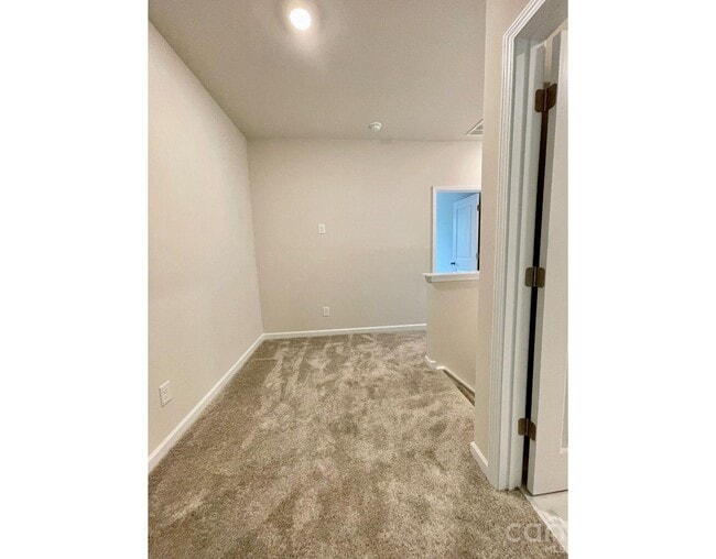 Building Photo - 8234 Merryvale Ln