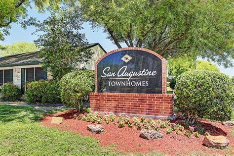 Primary Photo - 1213 Lyric Ln