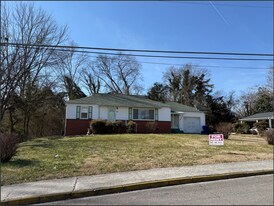 Building Photo - 439 Hicks Cir