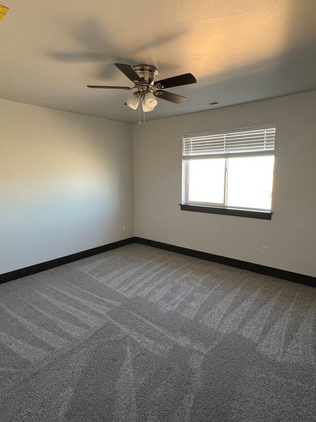 Building Photo - 2021 Windjammer Wy