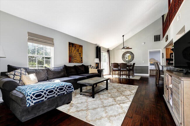 Building Photo - 16 Juneau Ct