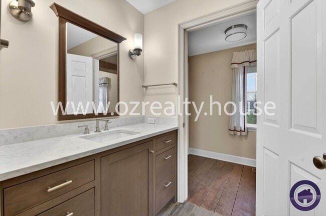 Building Photo - 25101 W River Rd