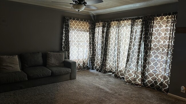 Building Photo - 3340 Dudley St