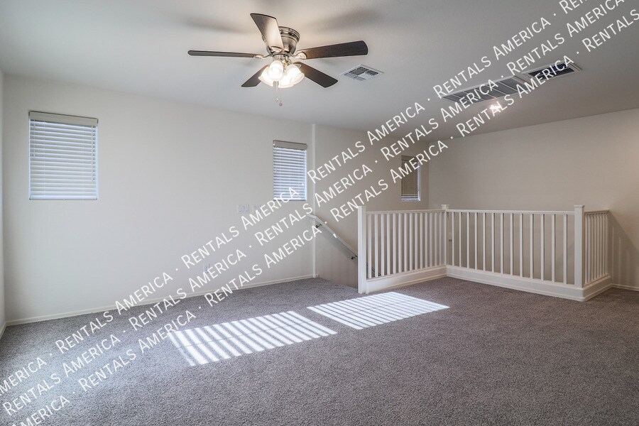 Building Photo - 16267 W La Ventilla Way