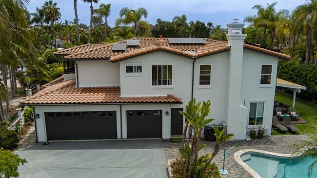 Building Photo - Resort-Style Encinitas Estate with Pool UNFURNISHED