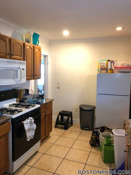 Building Photo - 24 Claymoss Rd