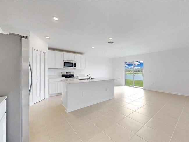 Building Photo - 3493 Chinotto Dr