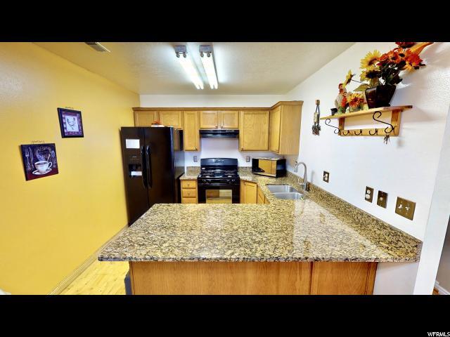Kitchen - 282 W 960 S Apt A