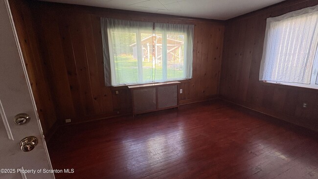 Building Photo - 996 PA-307