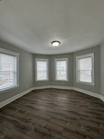 Building Photo - 47 Windham St