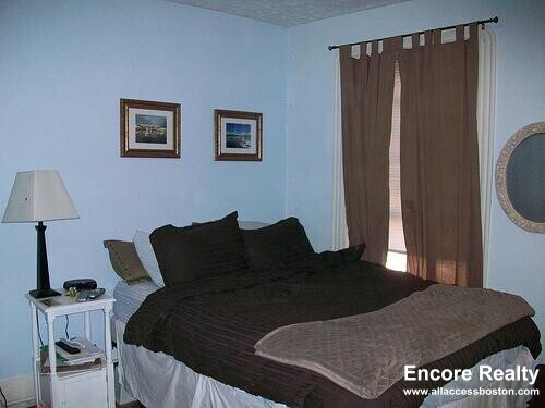 Building Photo - 41 Anderson St