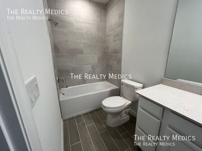 Building Photo - 9301 SW 58th Cir