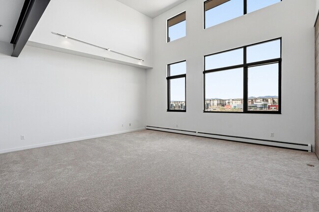 Building Photo - 11582 Colony Row