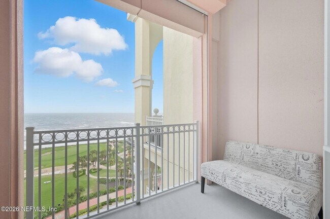 Building Photo - 200 Ocean Crest Dr