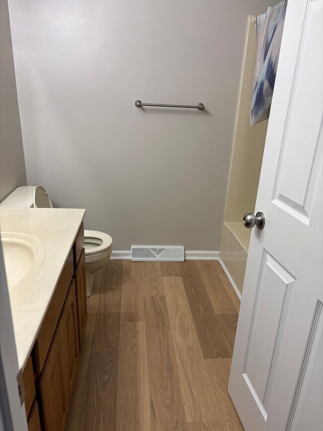 Building Photo - 3 Bedroom Salisbury, NC home.