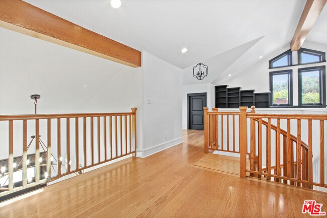 Building Photo - 3553 Cody Rd