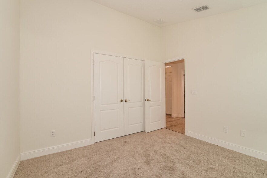 Building Photo - 1000 Mardi Gras Dr