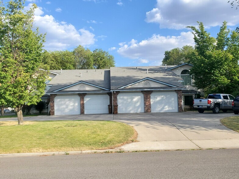 Primary Photo - 2326 E South Riverton Ave
