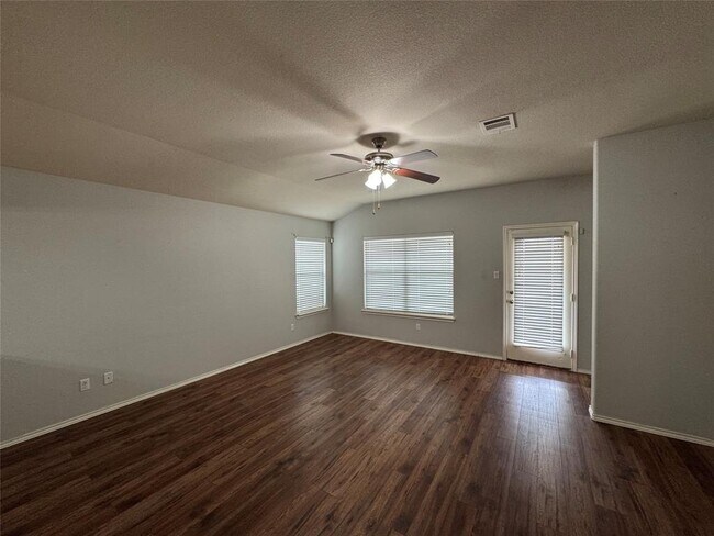 Building Photo - 1036 Estival Dr