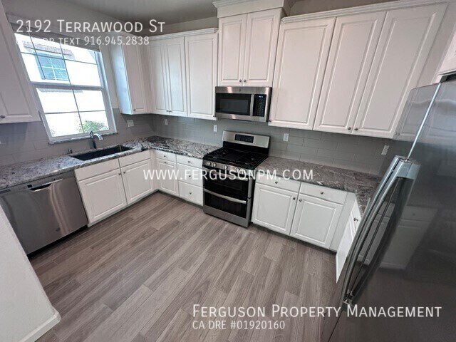 Building Photo - 2192 Terrawood St