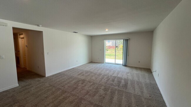 Building Photo - BEAUTIFUL 3BD/2BA Home in Palm Bay!!