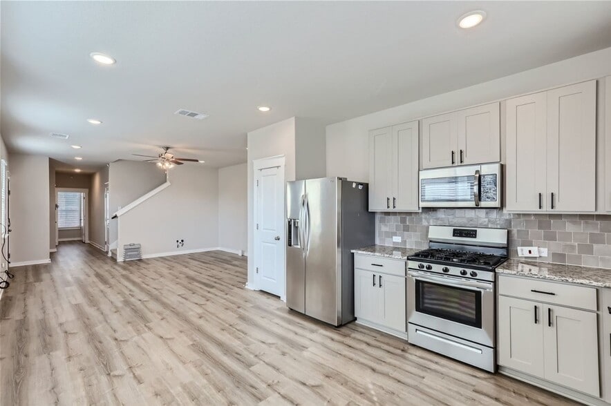 Building Photo - 2233 Rocoso Trl