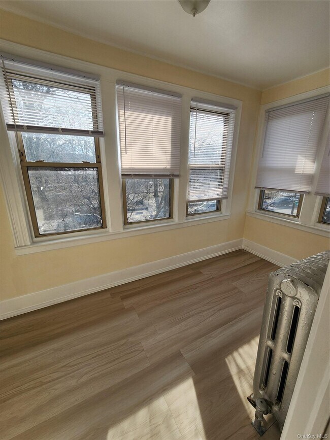 Building Photo - 82-03 Myrtle Ave