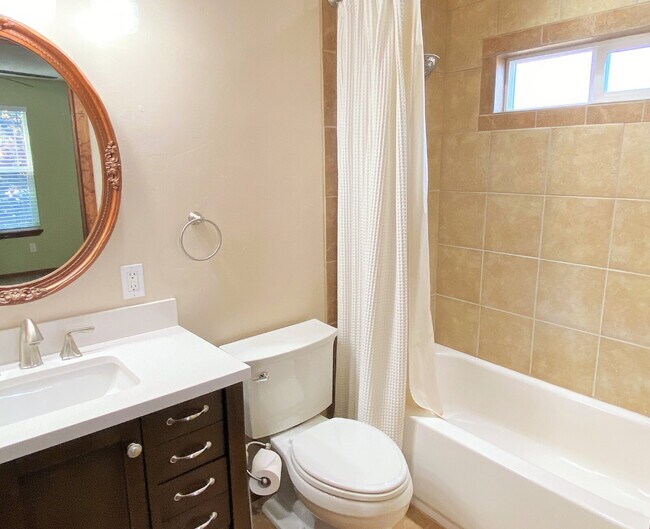 Building Photo - Wonderful 2 Bedroom and Loft on Large Lot and Backs to Open Space!