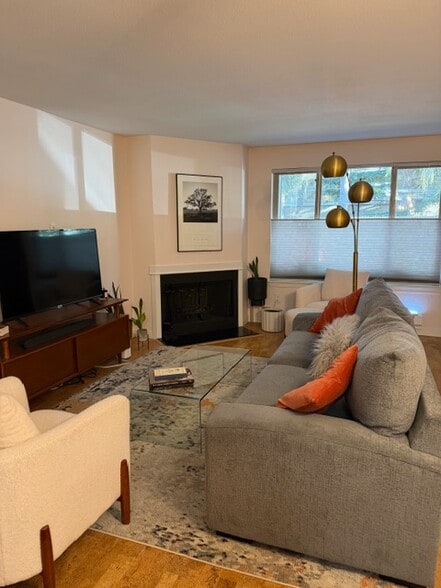 Building Photo - 7307 Sand Point Way NE