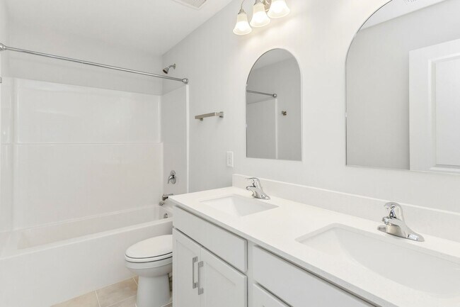 Building Photo - Beautiful 3 Bedroom 2.5 Bathroom Home in Windsor Crossing with Loft