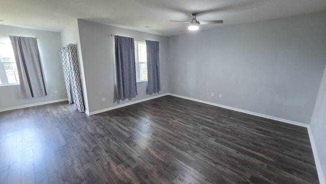 Building Photo - 506 Hogwart Ln