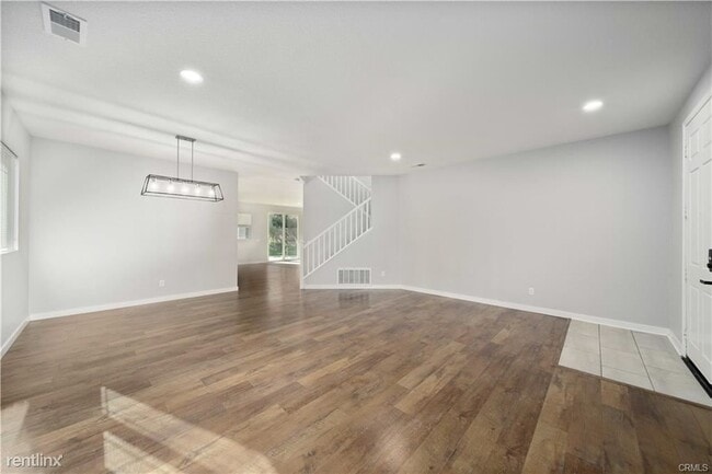 Building Photo - 5 br, 2.5 bath House - 37630 Limelight Way