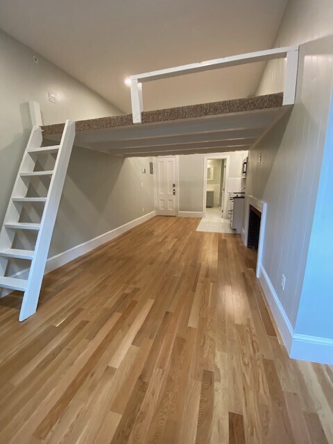 Building Photo - 389 Marlborough St